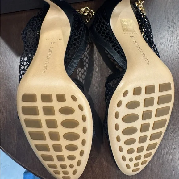 Bottega Veneta Black Mesh Heels with Gold Chain - Picture 4 of 9
